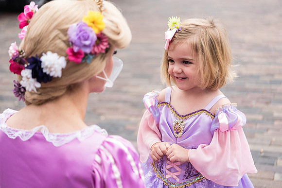 rapunzel-event-plant-street-flower-cart 1133final