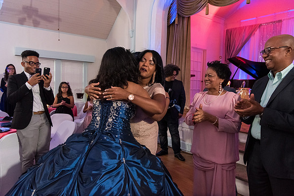 Tiares Sweet 16 1069
