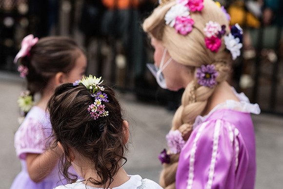 rapunzel-event-plant-street-flower-cart 1054final