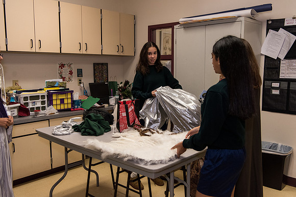 holy-family-catholic-school-christmas-tableau-class-2020 1010