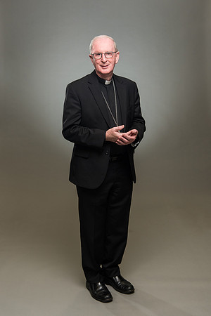 Bishop Noonan Portraits 2022 (2 of 22)