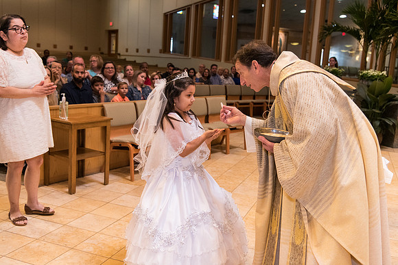 St Mary Magdalen First Communion 2022 10AM (33 of 92)