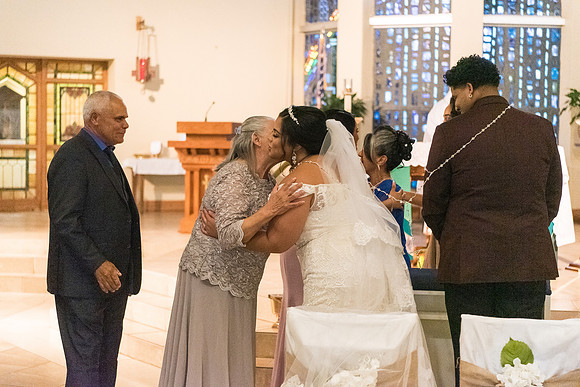 holy-redeemer-catholic-church-wedding-erika-and-ferdy 3536