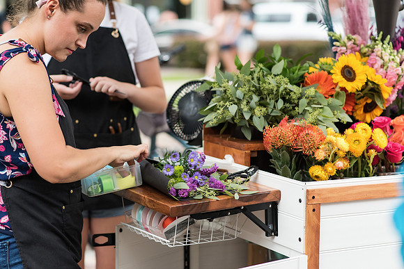 plant-street-flower-cart-june-july-2021-winter-garden 1036-Editfinal