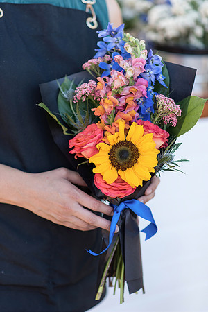 Plant-Street-Flower-Cart-April-May-2021-Winter-Garden 1081final