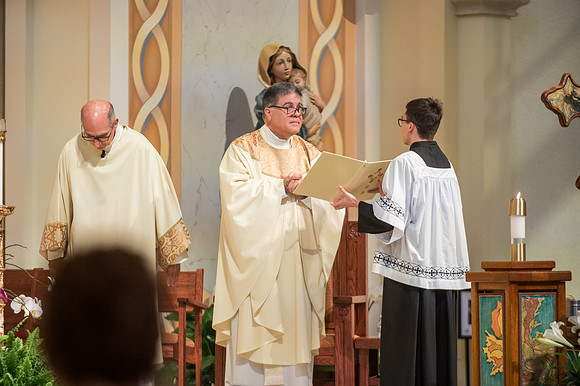 St James First Communion April 27 11 AM 0016