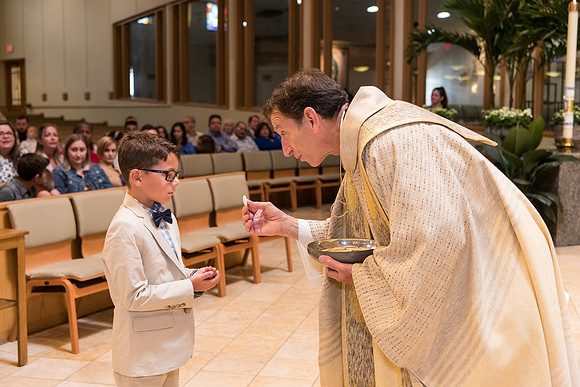 St Mary Magdalen First Communion 2022 10AM (53 of 92)