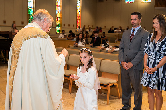 St Mary Mag First Communion April 26 0175
